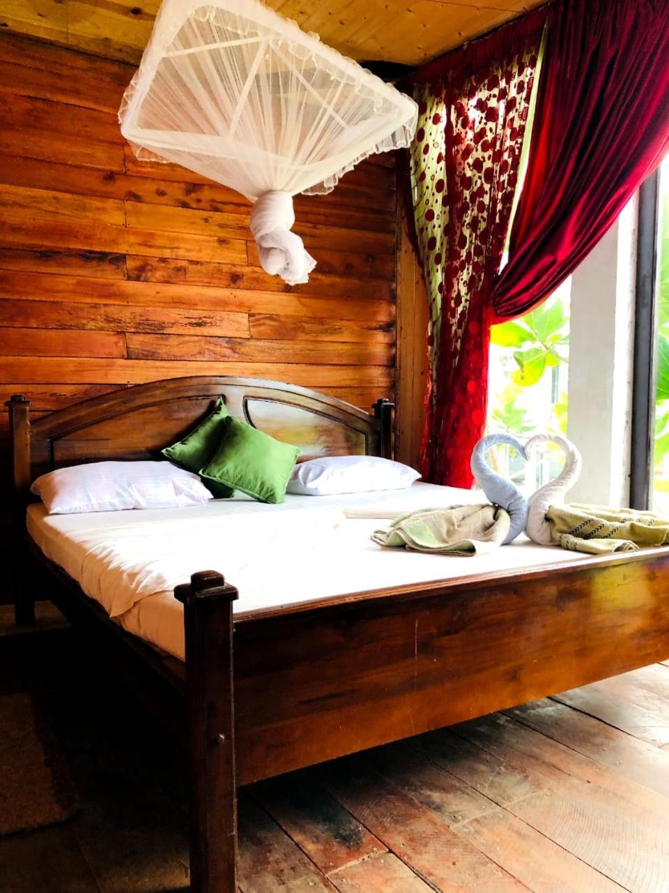 Lucky Sea Beach Hotel Tangalle Esterno foto